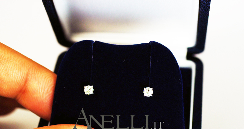 orecchini-punto-luce-di-diamanti-0-30-carati-f-vvs1-4_1
