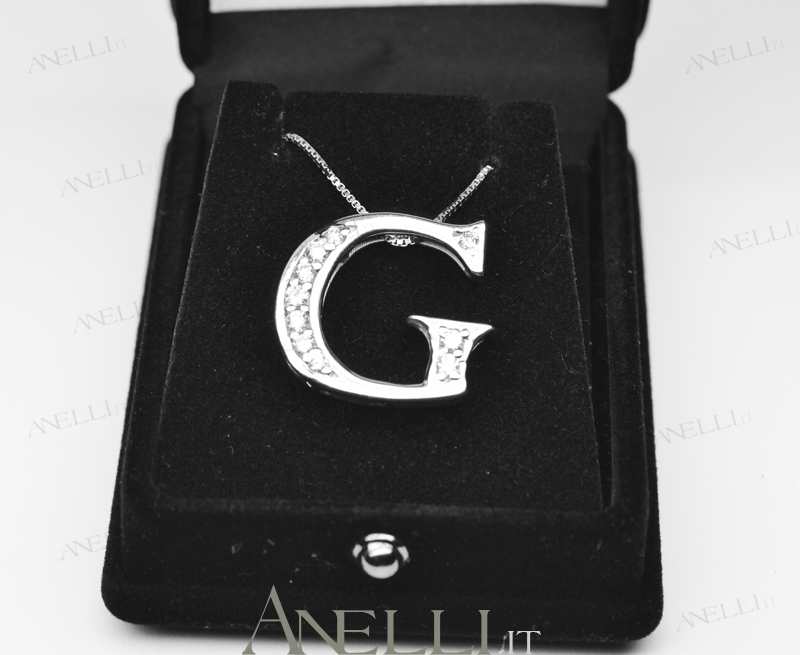 pendente-lettera-diamanti