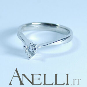 solitario-a-cuore-con-diamante-da-0-30-carati-h-vs2-2