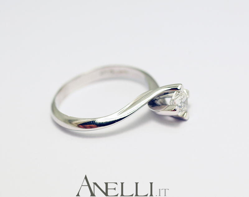 solitario-con-diamante-0-40-carati-h-vs2-2