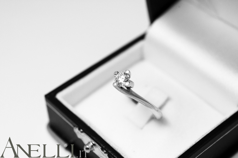 solitario-con-diamante-0-40-carati-h-vs2-6