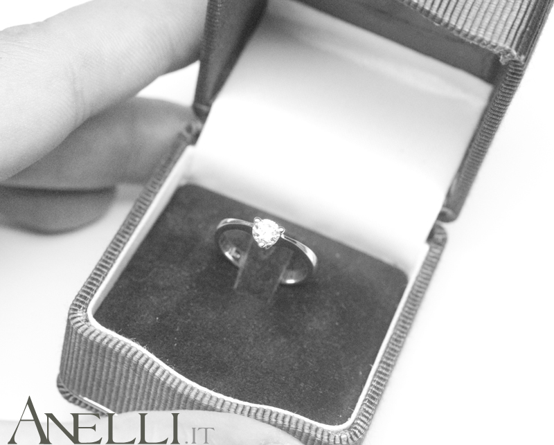 solitario-con-diamante-0-45-carati-f-vs1-9