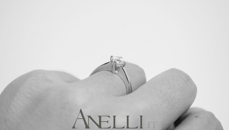solitario-con-diamante-da-0-70-carati-colore-d-purezza-vs1-2