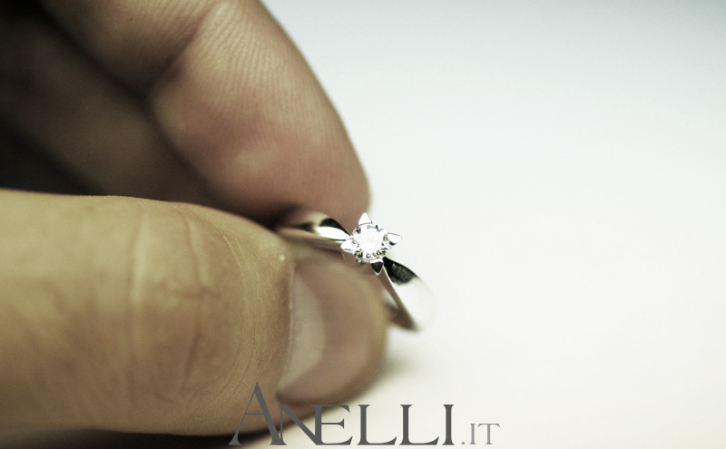 solitario-con-diamante-di-mezzo-carato-f-vvs1-7