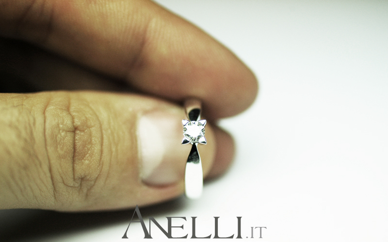 solitario-con-diamante-di-mezzo-carato-f-vvs1-8