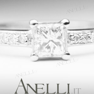 solitario-con-diamante-princess-0-40-carati-f-if-