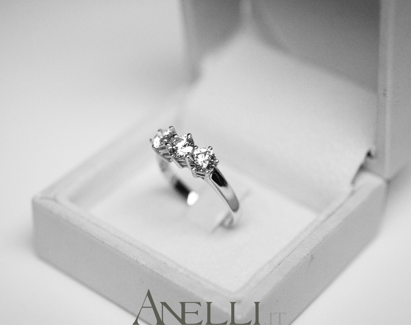 trilogy-1-50-carati-con-diamanti-colore-d-1
