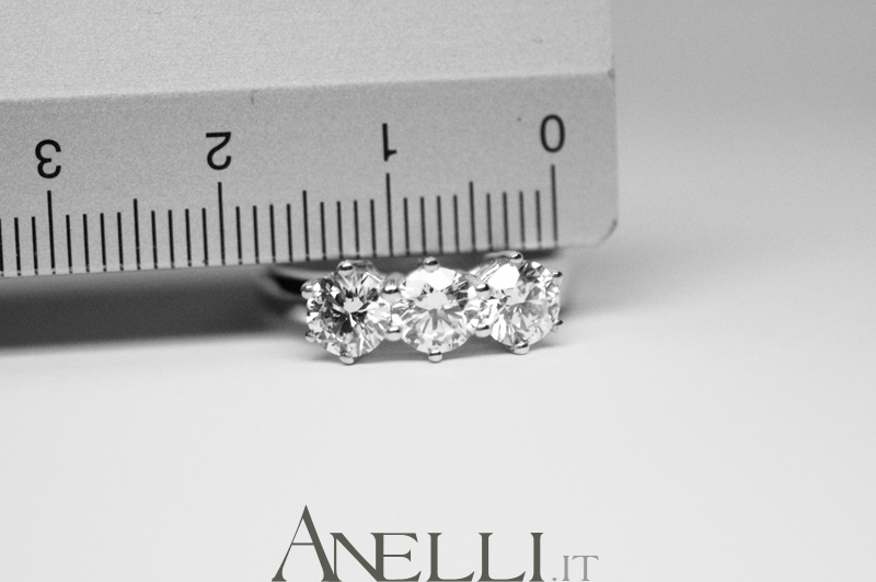 trilogy-1-50-carati-con-diamanti-colore-d-12