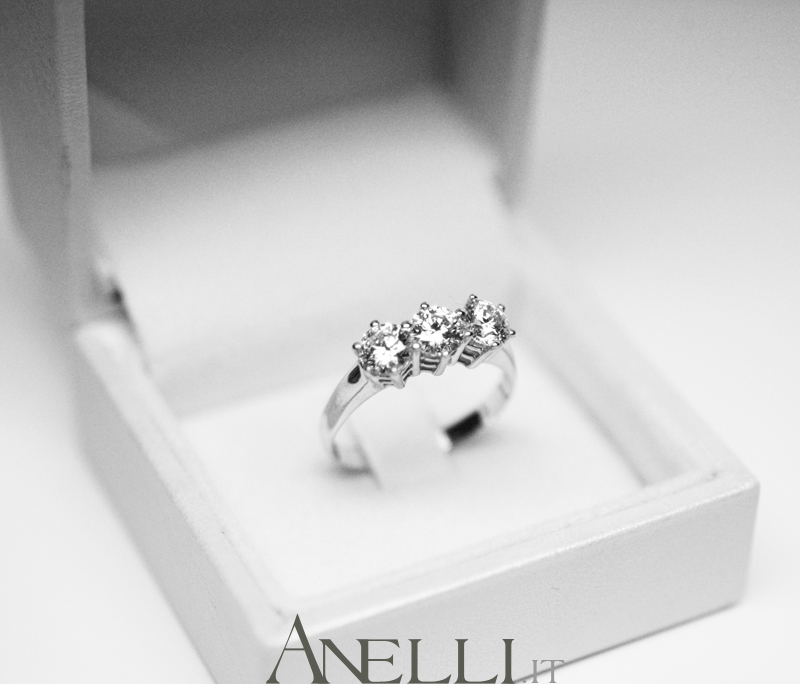 trilogy-1-50-carati-con-diamanti-colore-d-3