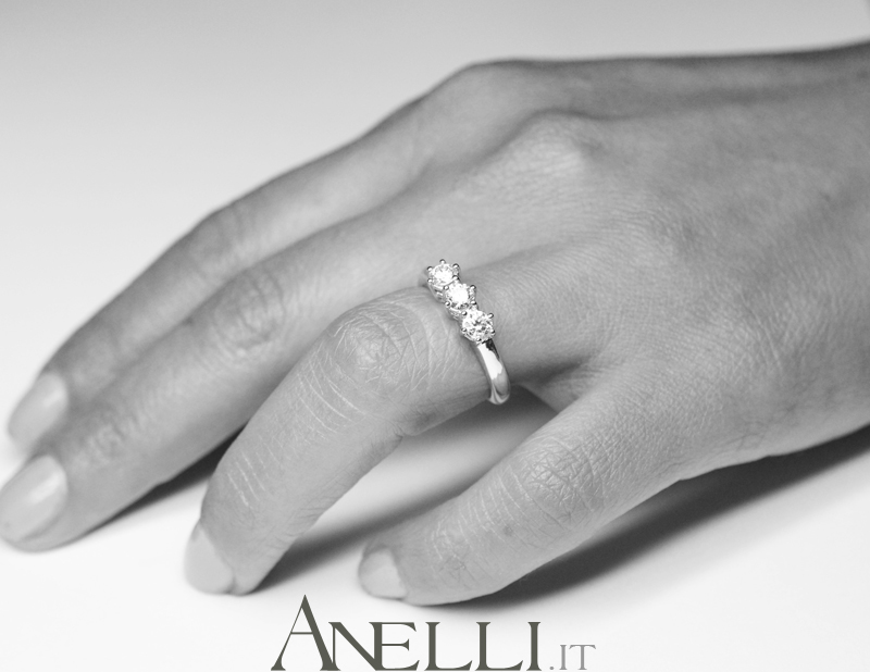 trilogy-con-diamanti-0-75-carati-colore-d-purezza-vvs1-8