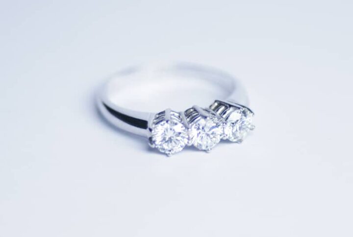 trilogy-con-diamanti-0-90-g-vvs1